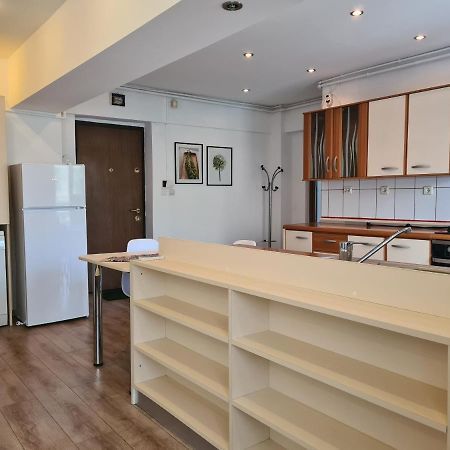 Apartament Anna Targoviste Buitenkant foto