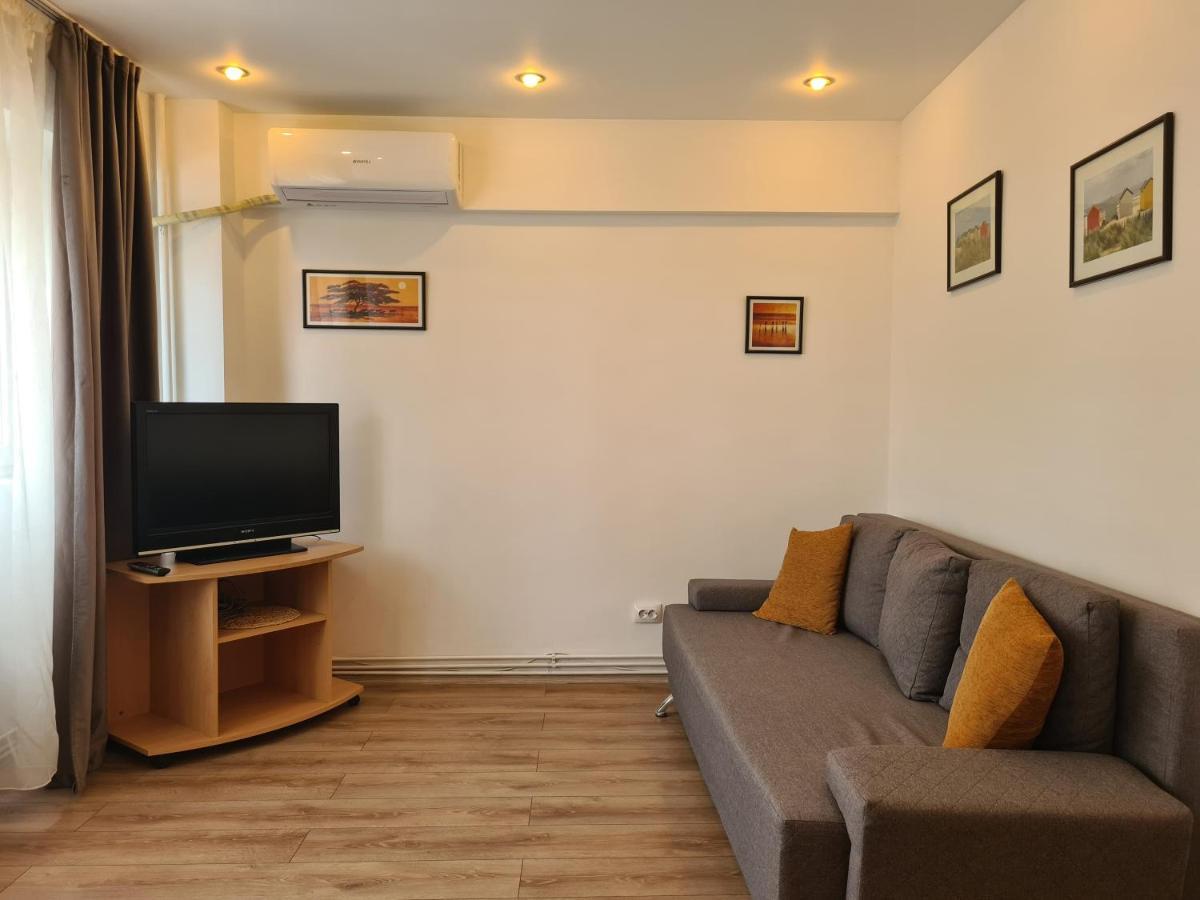 Apartament Anna Targoviste Buitenkant foto